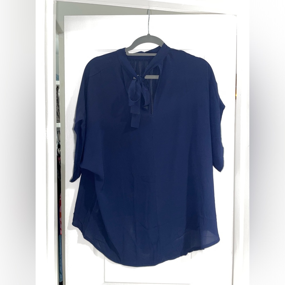 Navy tie top. Size:M
